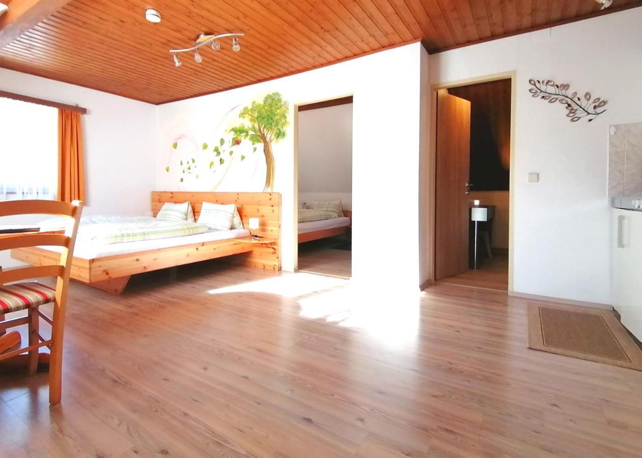 Hotel Gasthof Seeblick Zeutschach エクステリア 写真