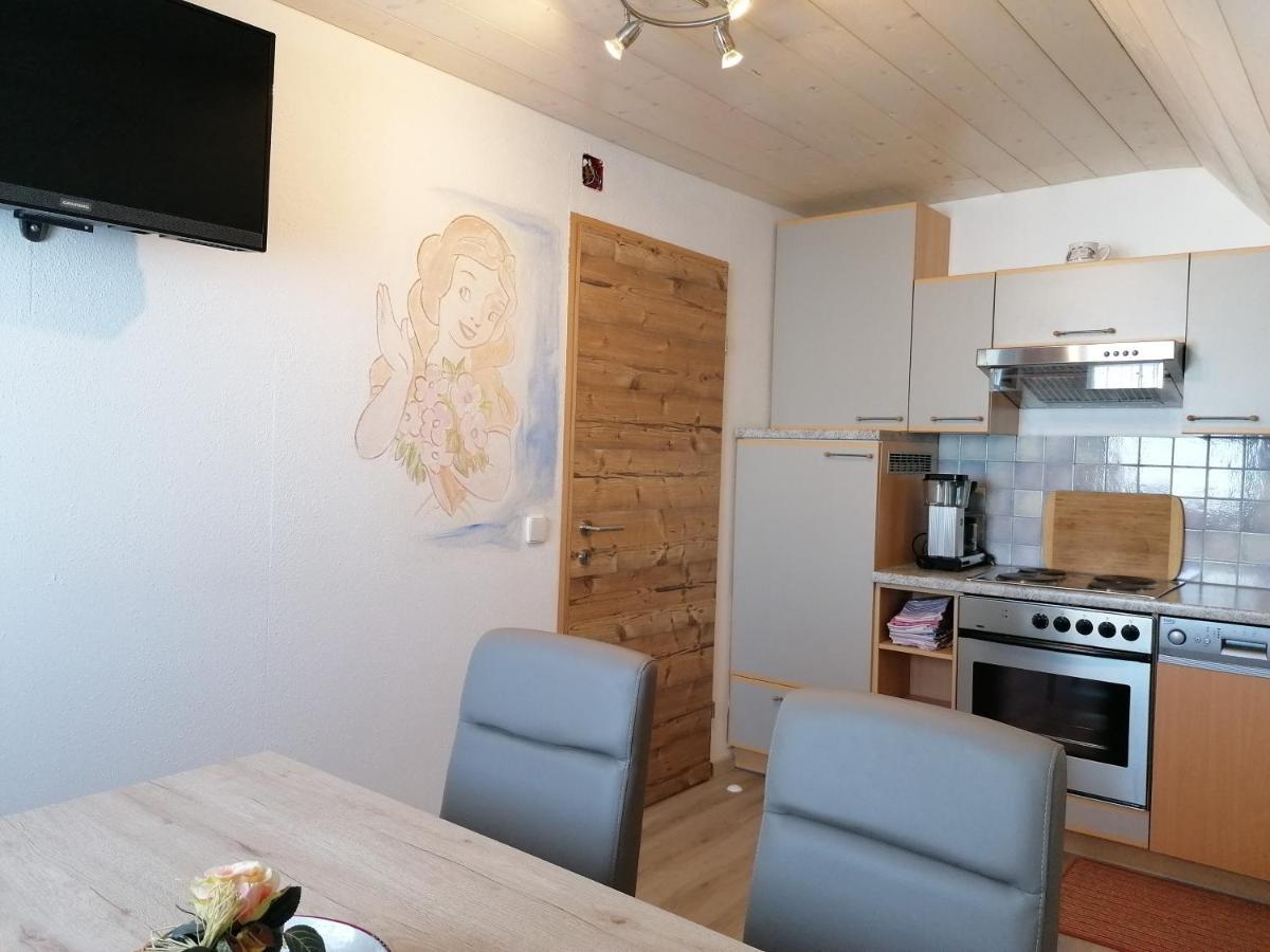 Hotel Gasthof Seeblick Zeutschach エクステリア 写真