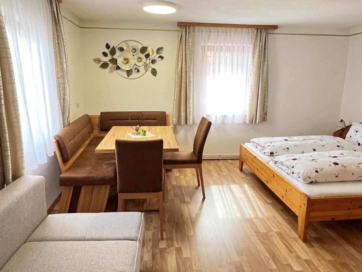 Hotel Gasthof Seeblick Zeutschach エクステリア 写真