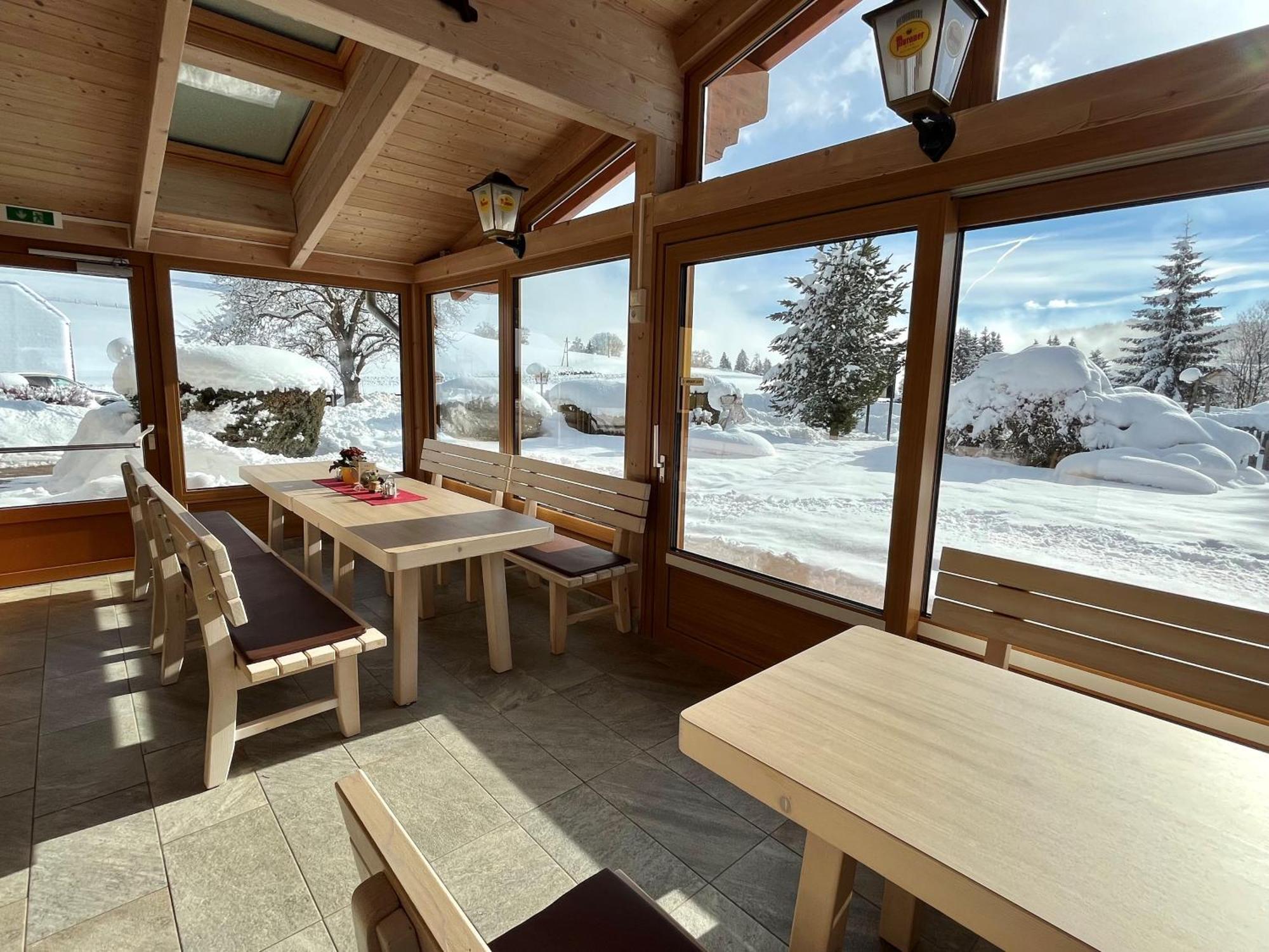 Hotel Gasthof Seeblick Zeutschach エクステリア 写真