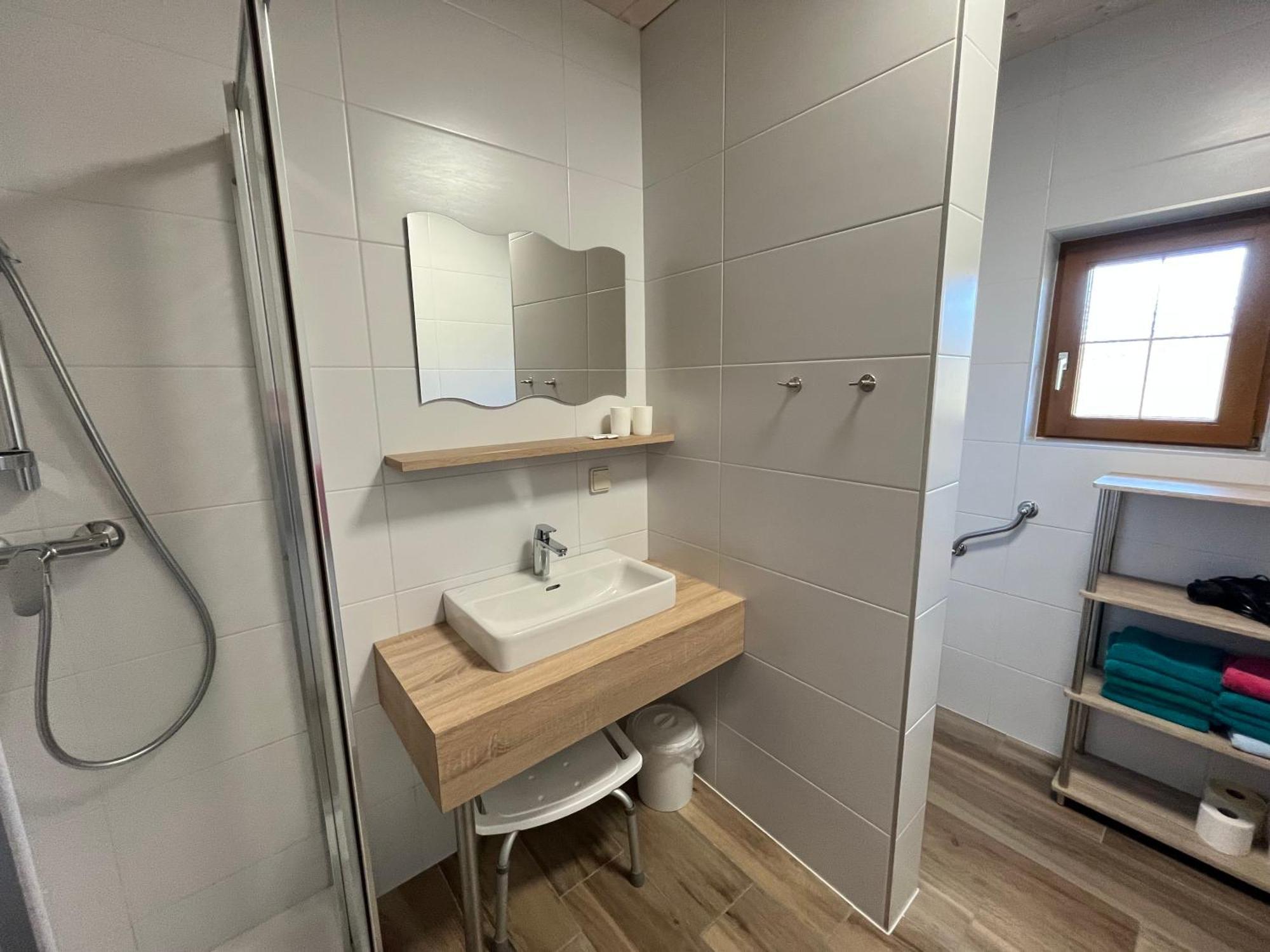 Hotel Gasthof Seeblick Zeutschach エクステリア 写真